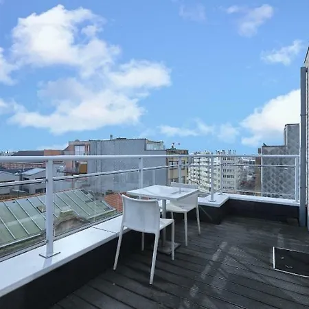 Penthouse Bij Leopoldpark Appartement