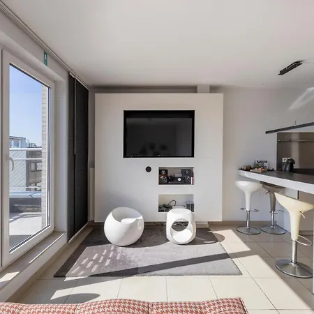 Apartment Penthouse Bij Leopoldpark Ostend