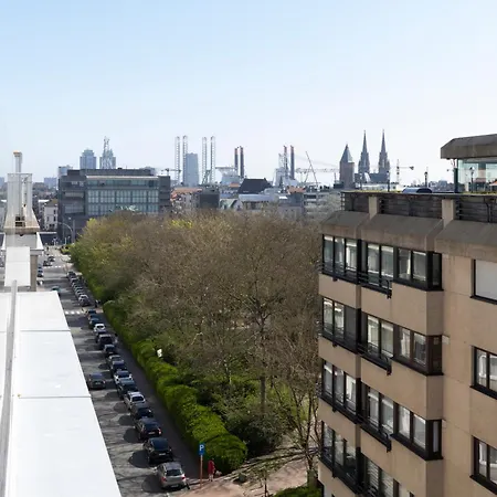 Penthouse Bij Leopoldpark * Ostend